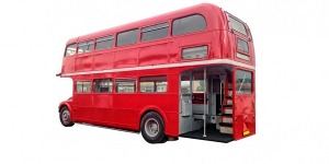 Autobus Double-Decker AEC Routemaster - Autobus piętrowy z dachem